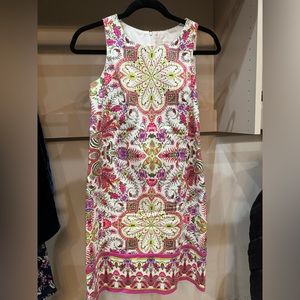 London Times Dress Size 4 Floral Sleeveless  kaleidoscope mini dress.